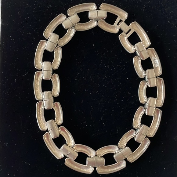 Vintage Silvertone Chunky Choker Made in Hong Kong - Picture 2 of 8